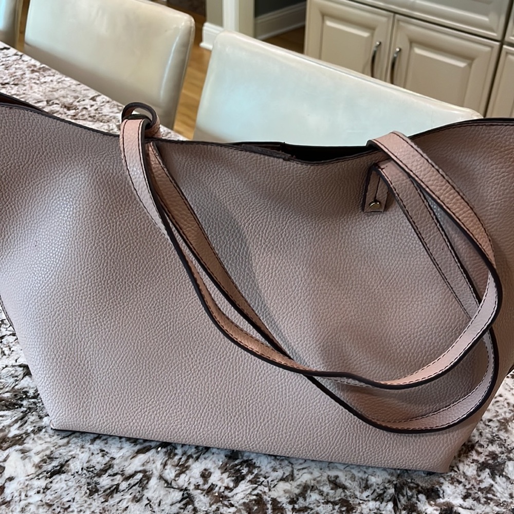 TUTIlo Tote - Picture 4 of 9
